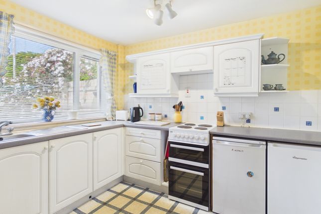 16, Glendevon Court, Blairgowrie photo 3