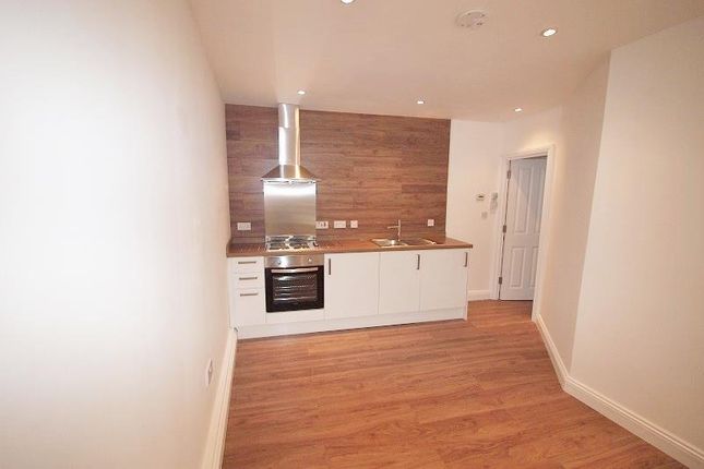 Flat 6, 20 Berkeley Street, Gloucester photo 4