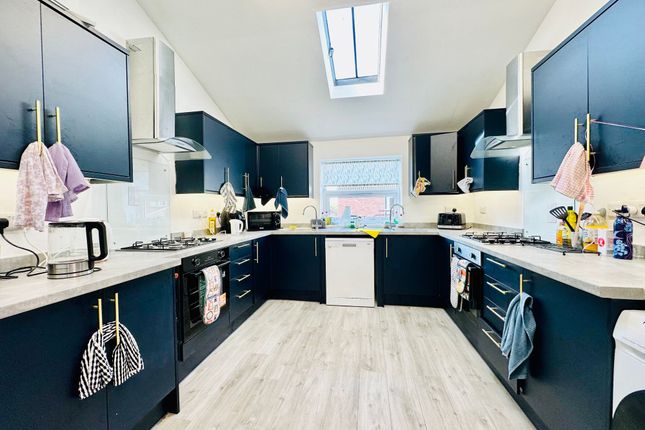158 Harlaxton Drive, Nottingham photo 4