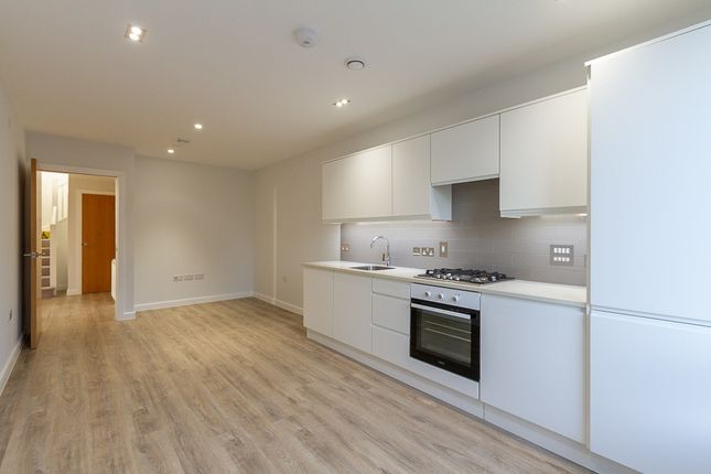 Flat 5, 161 Fawe Park Road London, Fawe Park Road, London photo 3