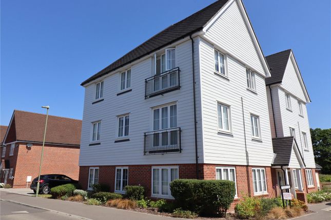 Flat for sale in Mulberry Walk, Fleet, Hampshire
