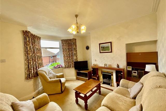 16, Moorland Place Stannington, Sheffield photo 3