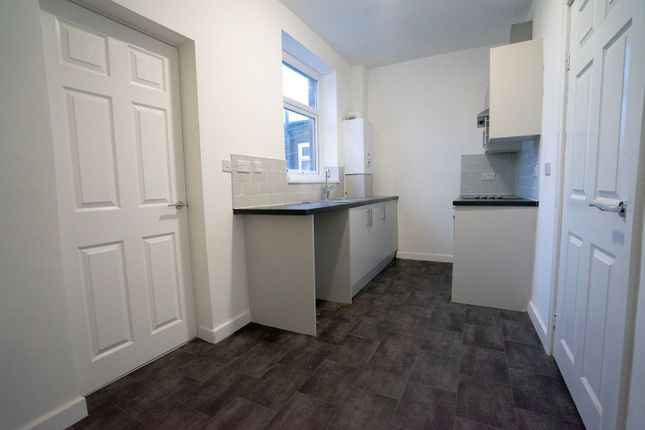 30, Church Street (E), Consett photo 3