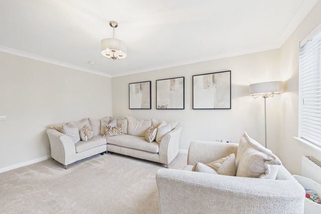 54, Haremoss View, Whitburn photo 2
