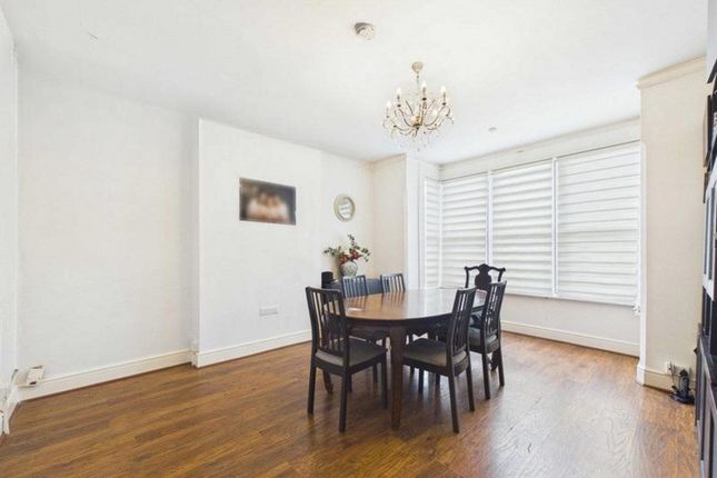 1, Cranley Avenue Westcliff-on-sea Essex, Westcliff-on-sea photo 2