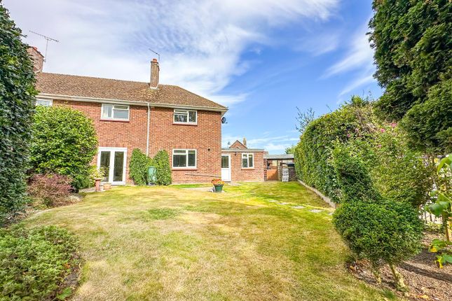 5, Hilltop Crescent, Weeley photo 2
