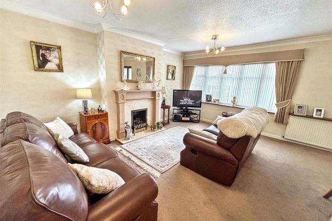 19, Farringdon Road, Warrington photo 2