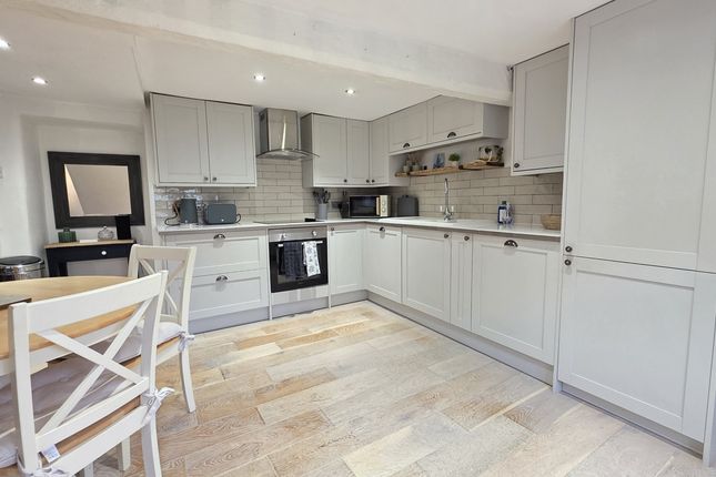 Chapel Yard Cottage, High Street, Napton photo 4