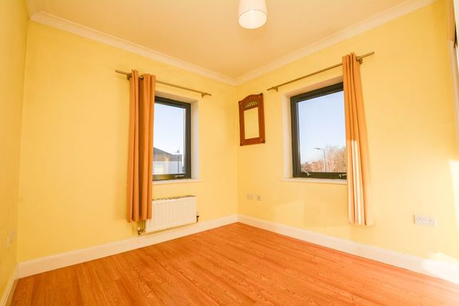 Flat for sale in Gunners Road, Shoeburyness, Southend-On-Sea