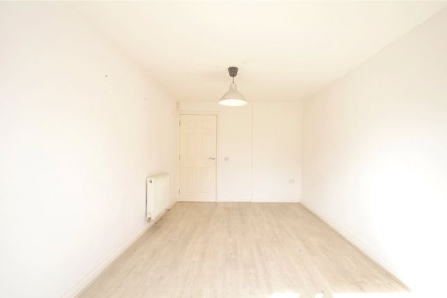 Flat 8,, Blackhorse Close, Bristol photo 2