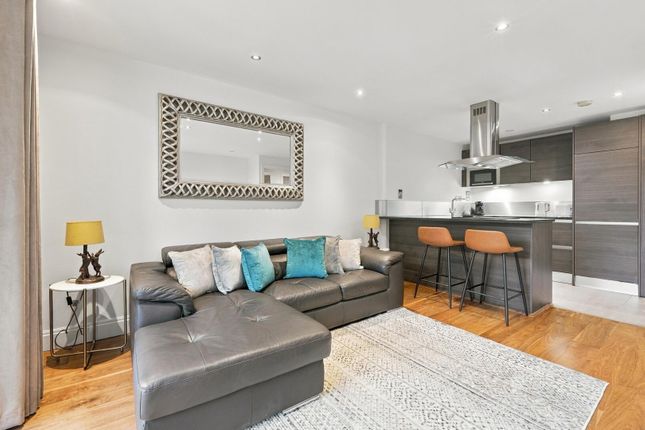 181 Vauxhall Bridge Road, London photo 3