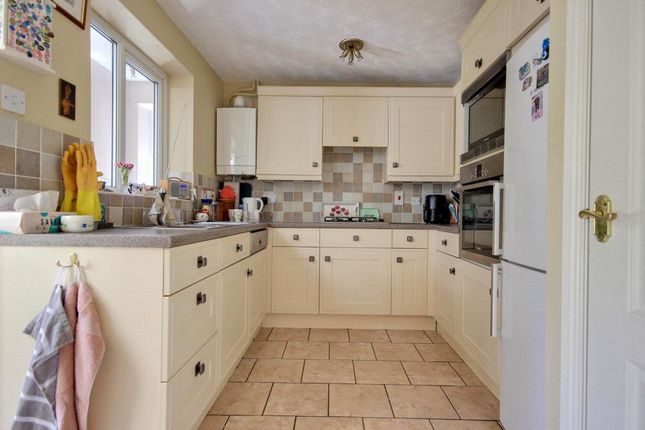 6, Mace View, Beverley photo 3