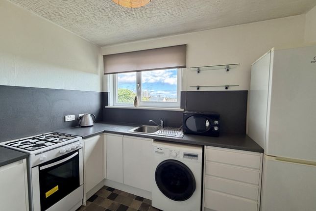 132 Lewis Road, Aberdeen, AB16 6TG, Aberdeen photo 2