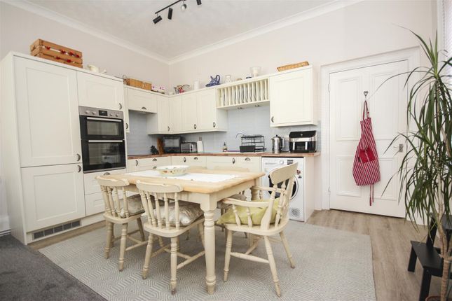 flat 1, Cromwell House, Midland Road, Wellingborough photo 4