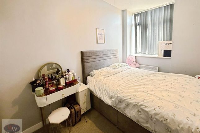Flat 19 Block D, Victoria Riverside, Goodman Street, Leeds photo 3