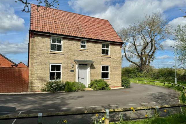 Thumbnail Detached house for sale in Dew Way, Calne