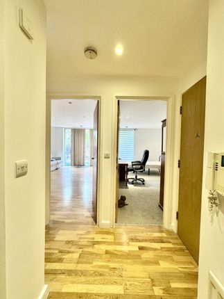 Flat 11, 419, High Road, Wood Green, London photo 3