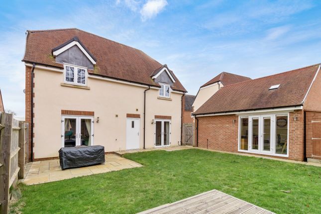 Detached house for sale in Queen's Crescent, Shrivenham, Oxfordshire