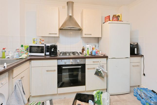 Flat 2, 22, Henry Bird Way, Northampton photo 4