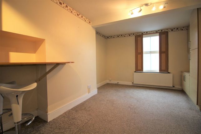 Flat 5, 25 - 27, Preston Street, Kirkham photo 3