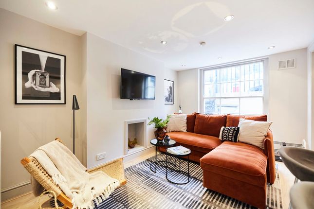Thumbnail Flat to rent in Amwell Street, London