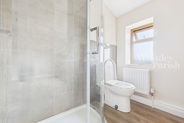 Cam04332G0-Pr0484-Still007