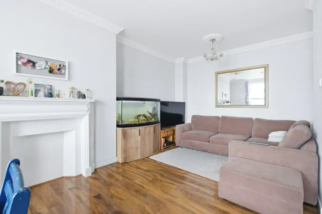 Flat 5, Carmodale, Ramsey photo 4