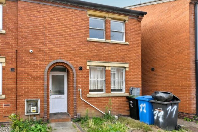 2-bed terraced on 11, Dillwyn Street, Ipswich, £125,000