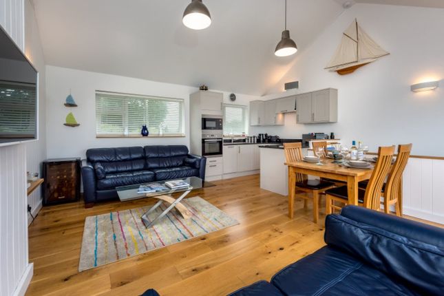 36 Cae Du, Abersoch photo 2