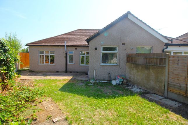 2 Clarence Avenue, Upminster photo 3