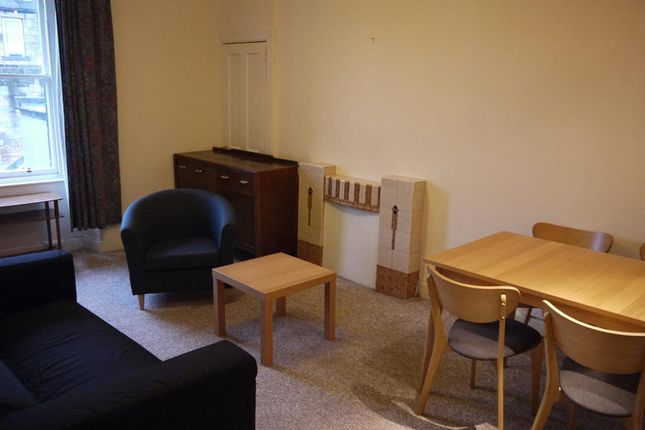 Flat to rent in Maryfield, Abbeyhill