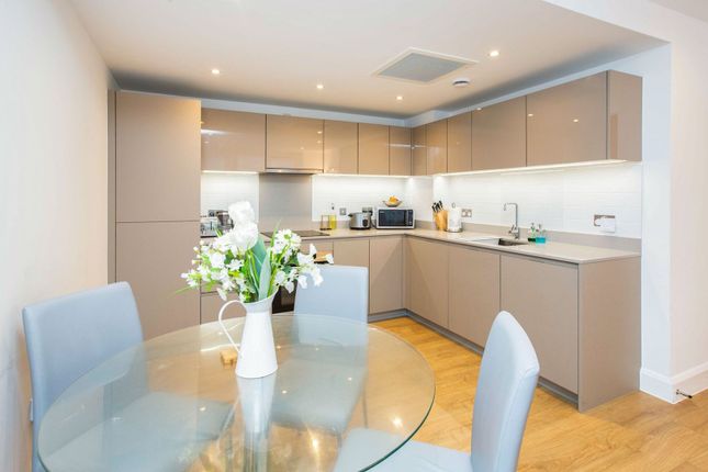 Flat for sale in 17 Violet Road, Bow