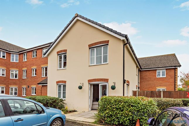11 Edwards Court, Queens Road, Attleborough photo 2