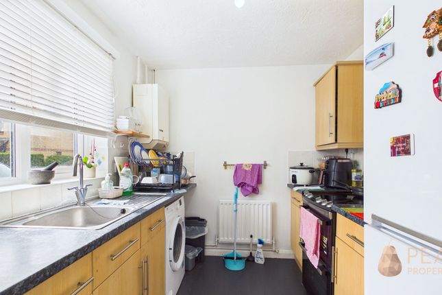 46 Sheep Fold Avenue, Littlehampton photo 4
