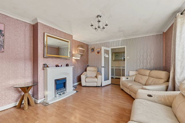 9, Mereworth Close, Gillingham photo 4