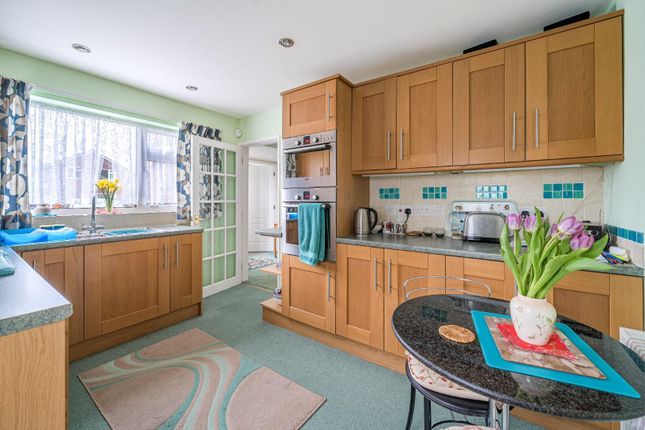3, Broadmere Close, Dursley photo 3