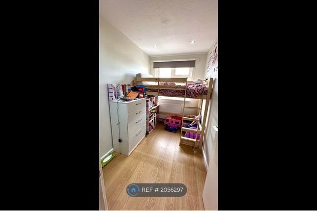 Terraced house to rent in Bardsley Close, Croydon