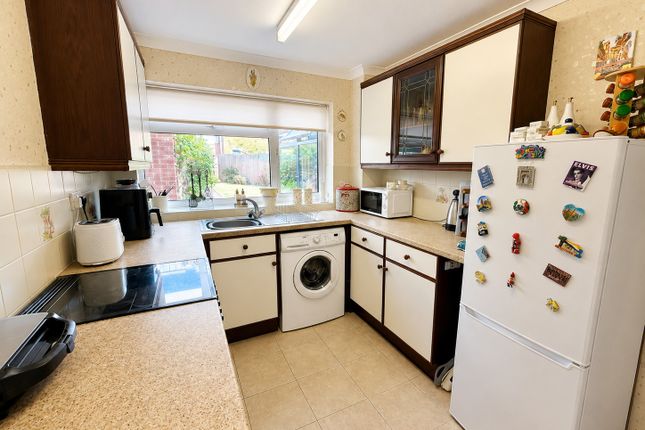 10, The Meadows, Bidford-on-Avon photo 3