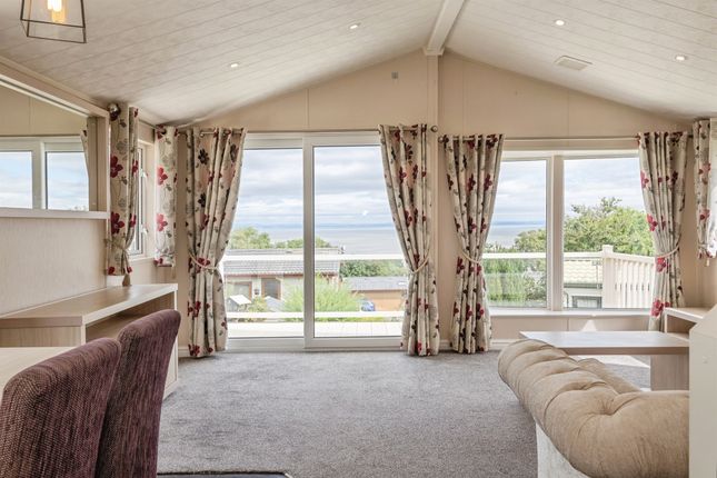 55, Warren Bay Holiday Village, Watchet photo 4