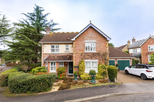 Detached house for sale in Oakland Place, Buckhurst Hill