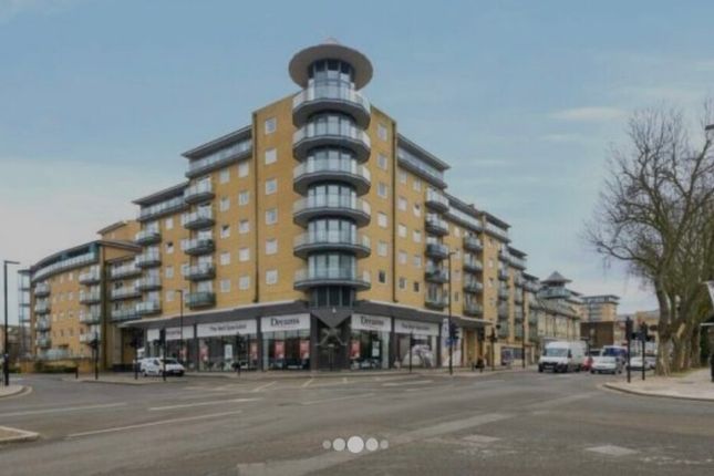 2-bed flat on Flat 276, Berberis House, Feltham, £250,000