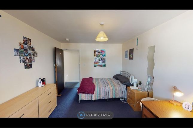 Room to rent in Roebuck Road, Sheffield