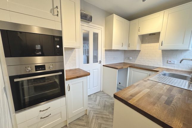 2, Jasper Avenue, Seaham photo 4