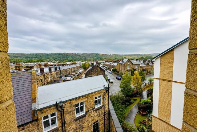 Flat 3 The Mill House, Railway Road, ILKLEY photo 2