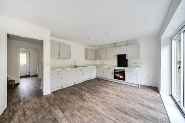 Plot 4 - Langdown Lawn,, Malthouse Court,, Hythe photo 3