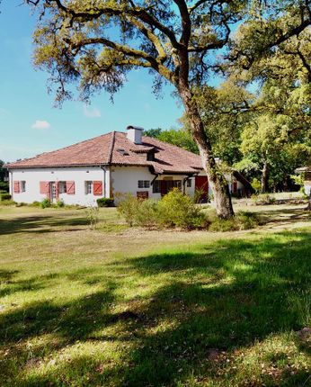 Country house for sale in St Geours De Maremne, Bénesse-Maremne, Saint-Vincent-De-Tyrosse, Dax, Landes, Aquitaine, France