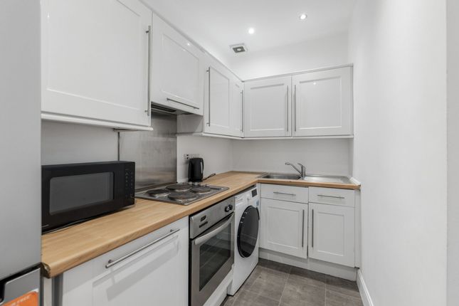 3/2 26 Granville Street, Glasgow photo 5