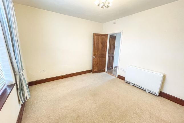 Cottage to rent in Middle Street, Dunston, Lincoln