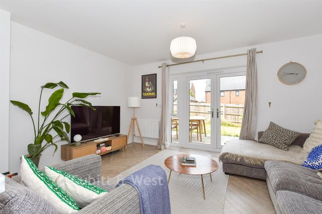 7, William Belt Road, Crawley photo 3