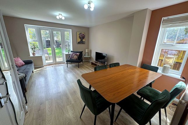 5 Hampden Close, Cambridge photo 2